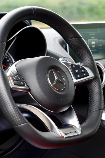 interieur berline mercedes taxi paris